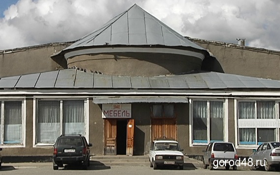 В Добром православные требуют от местных властей вернуть им храм В Добром православные требуют от местных властей вернуть им храм