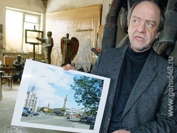 В Липецке установили столб для ангела В Липецке установили столб для ангела