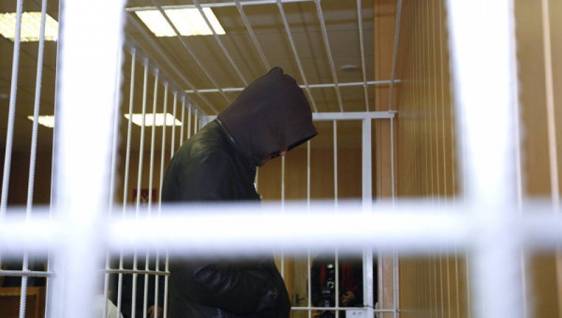 В Омске мужчина убил мать и бабушку В Омске мужчина убил мать и бабушку