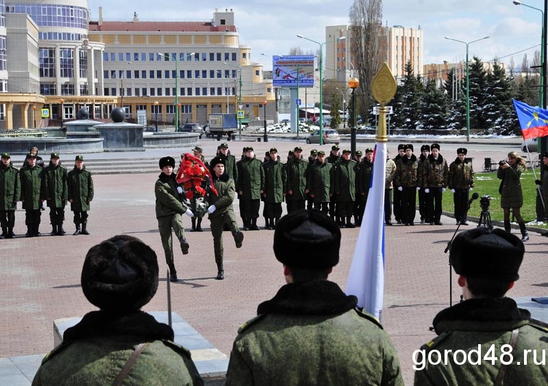 В Липецкой области подготовили 375 специалистов по военно-учётным специальностям В Липецкой области подготовили 375 специалистов по военно-учётным специальностям