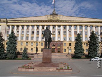 Александр Коробейников и Людмила Куракова сохранили свои посты Александр Коробейников и Людмила Куракова сохранили свои посты