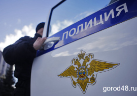 28-летнюю липчанку задержали за ограбление 53-летнего мужчины