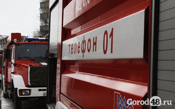 В пожаре на Ударников получил ожоги 55-летний липчанин В пожаре на Ударников получил ожоги 55-летний липчанин