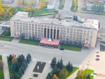 НЛМК оказал помощь школам Липецка НЛМК оказал помощь школам Липецка