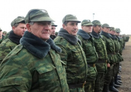 Президент РФ подписал повышающий предельный возраст нахождения в запасе ряда россиян закон