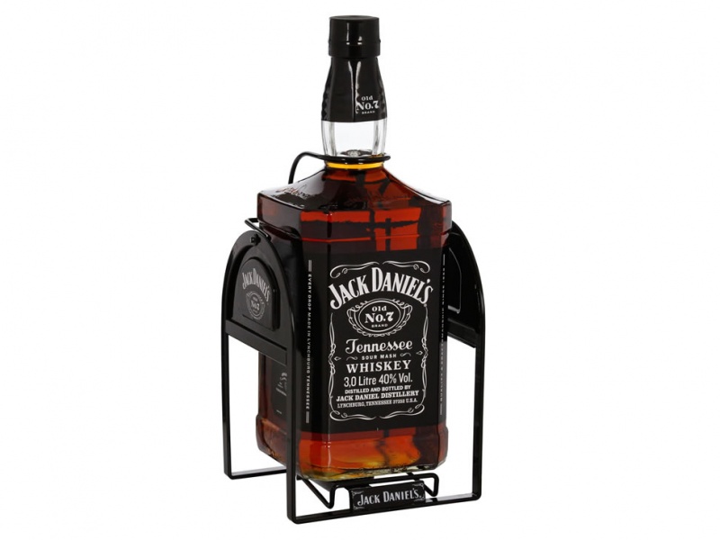 Бутылка виски литр. Виски Джек Дэниэлс качели. Качели Джек Дэниэлс 5. Бутылка Джек Дэниэлс 4.5 литра. Джек Дэниэлс большая бутылка 5 литров.