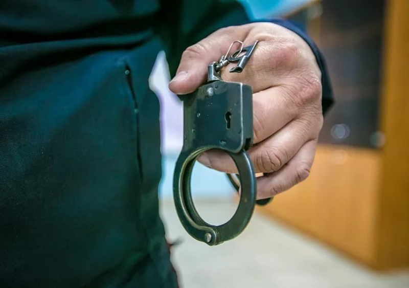 Рецидивист избил и ограбил женщину прямо в кафе Рецидивист избил и ограбил женщину прямо в кафе