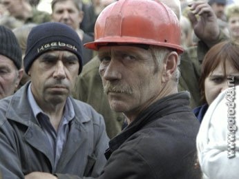 На нарушителей трудового законодательства в области с начала года наложено более 400 тыс. рублей штрафов На нарушителей трудового законодательства в области с начала года наложено более 400 тыс. рублей штрафов