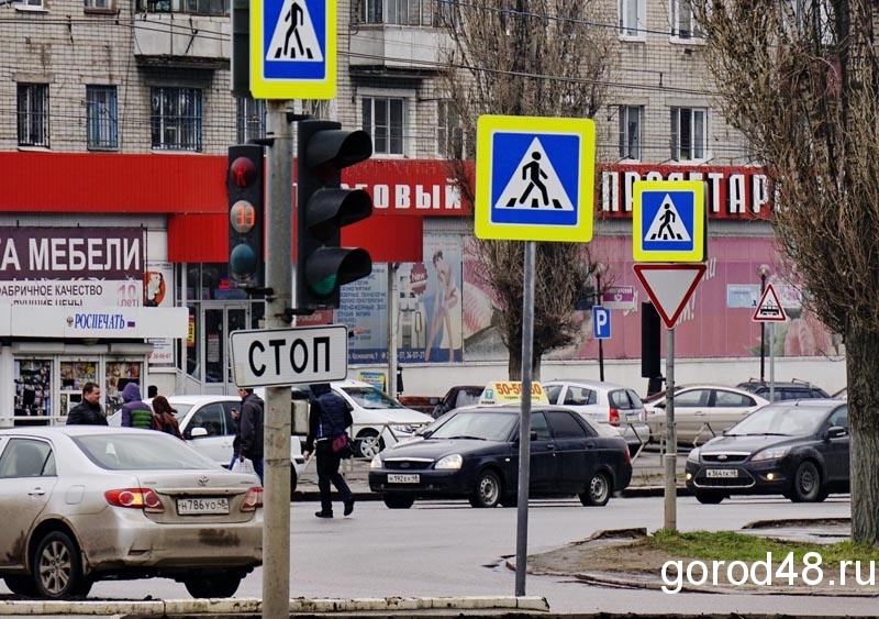 Количество роскошных автомобилей в Липецкой области выросло почти в 2,5 раза Количество роскошных автомобилей в Липецкой области выросло почти в 2,5 раза