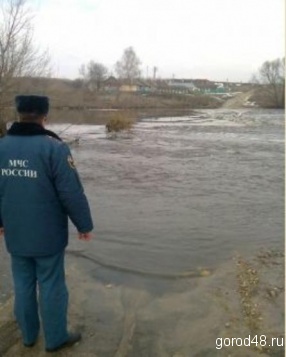 В Липецкой области затопило переправу В Липецкой области затопило переправу