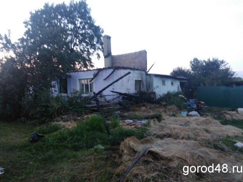 В селе Ленино сгорел жилой дом В селе Ленино сгорел жилой дом