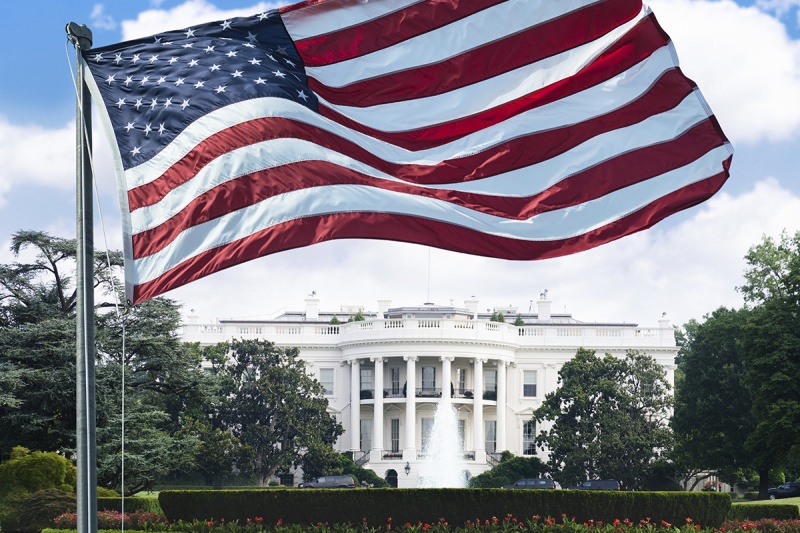 СМИ сообщили о подготовке США к введению режима ЧП СМИ сообщили о подготовке США к введению режима ЧП