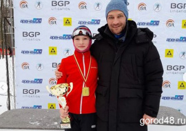 Перспективная липецкая лыжница заслужила награду из рук призёра Олимпийских Игр