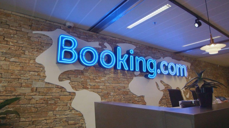 Минкультуры предложило ограничить Booking.com в России Минкультуры предложило ограничить Booking.com в России