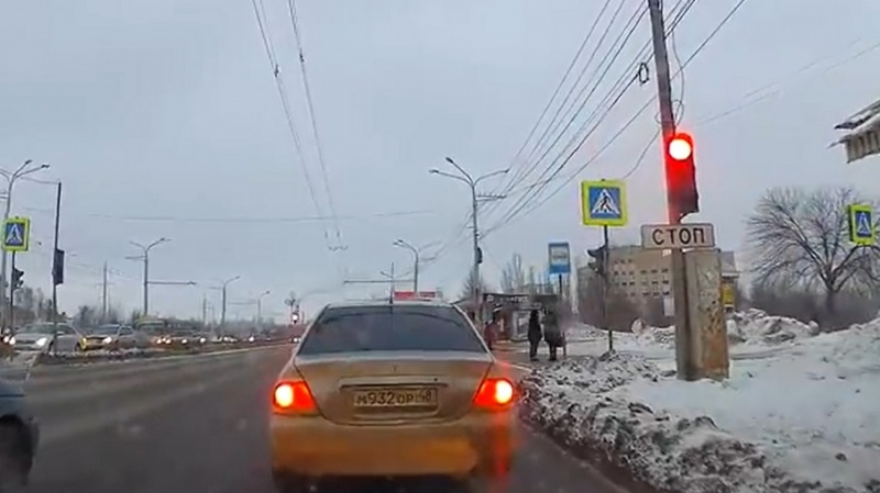 Водитель иномарки попался на грубом нарушении правил Водитель иномарки попался на грубом нарушении правил