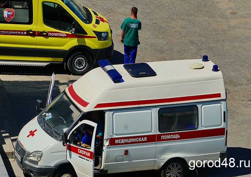 В Липецке автобус сбил на переходе 45-летнего мужчину В Липецке автобус сбил на переходе 45-летнего мужчину