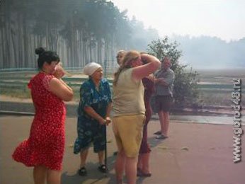 В поселок Силикатного завода прибыли автобусы для эвакуации жителей В поселок Силикатного завода прибыли автобусы для эвакуации жителей