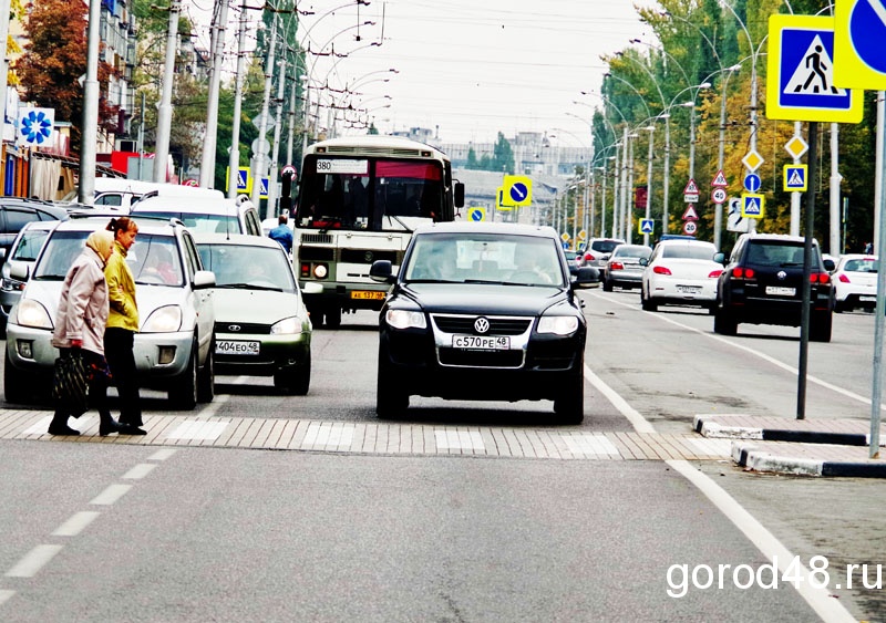Наряды ДПС выставят у переходов в Липецке Наряды ДПС выставят у переходов в Липецке