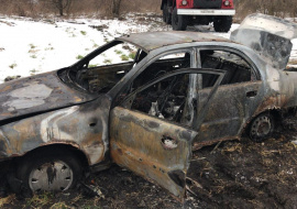 В сгоревшей машине погиб 43-летний мужчина