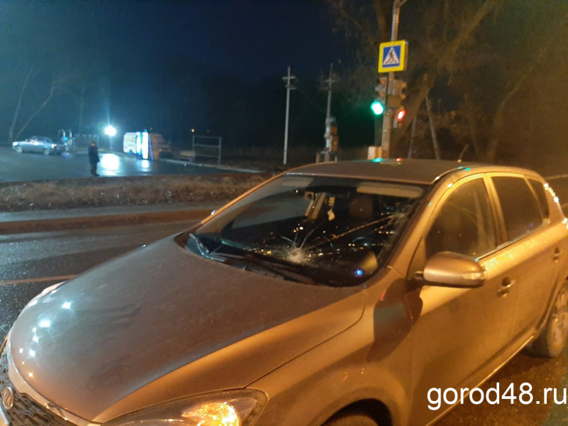 Под колеса иномарки выбежала молодая липчанка Под колеса иномарки выбежала молодая липчанка