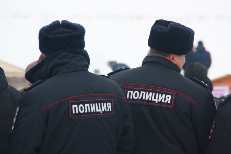 Помощникам полиции предложить выдавать премии Помощникам полиции предложить выдавать премии