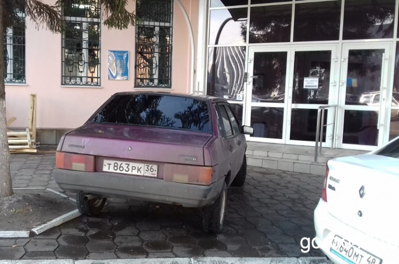В гости к местным автохамам понаехали и иногородние (ФОТО) В гости к местным автохамам понаехали и иногородние (ФОТО)