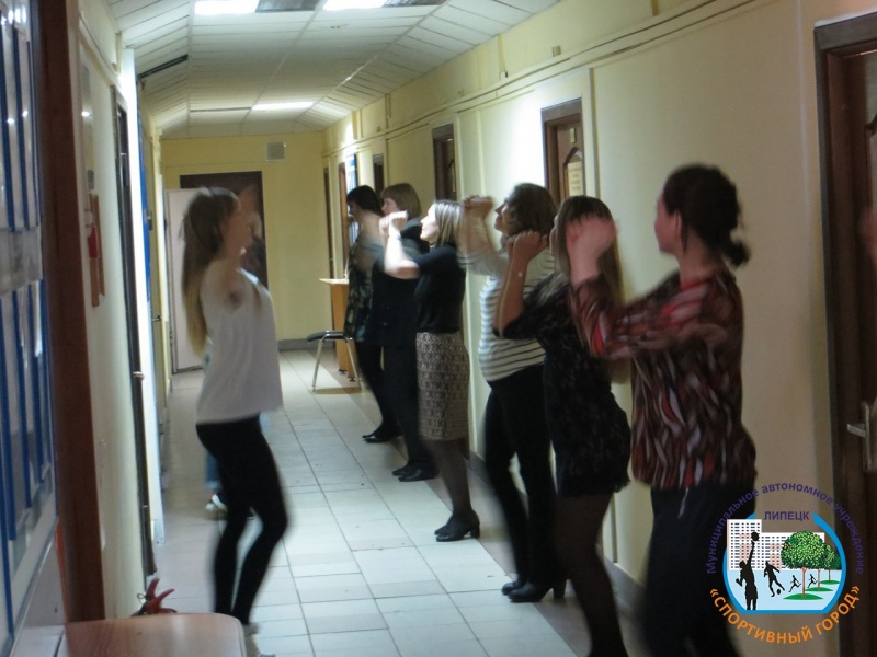 Чиновников мэрии Липецка поставили к стенке Чиновников мэрии Липецка поставили к стенке