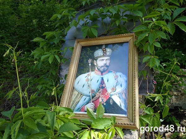 Липецкие монархисты призывают руководство региона запретить показ фильма «Матильда» Липецкие монархисты призывают руководство региона запретить показ фильма «Матильда»
