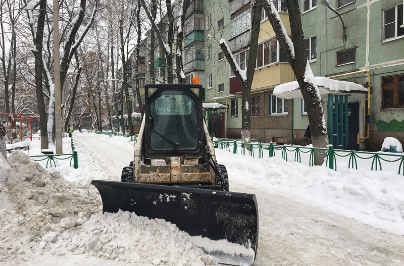 За выходные дни по вопросам уборки снега в департамент ЖКХ обратилось 17 липчан За выходные дни по вопросам уборки снега в департамент ЖКХ обратилось 17 липчан