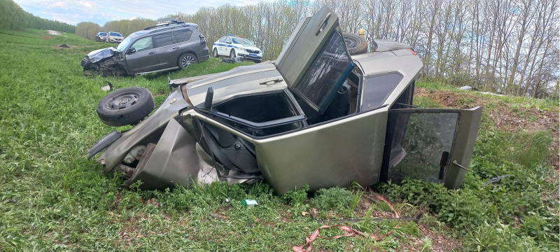 В столкновении «Тойоты Лэнд Крузер» и «ВАЗа» погиб 41-летний водитель