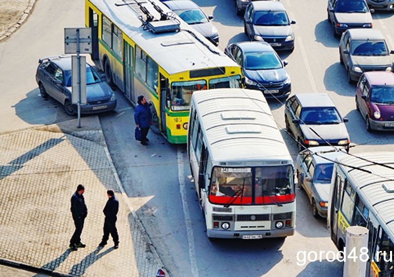 В липецком транспорте «работала» карманница из Самары В липецком транспорте «работала» карманница из Самары