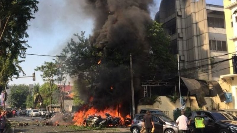 Два человека погибли при взрыве в кафе в Баку Два человека погибли при взрыве в кафе в Баку