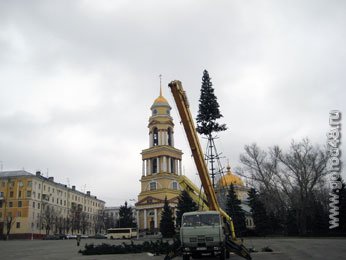 Липецк приобретает новогодний облик Липецк приобретает новогодний облик