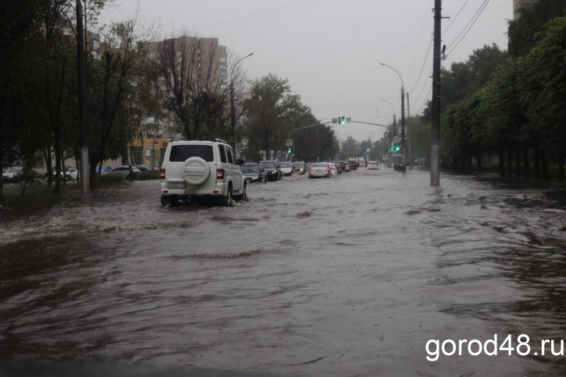 Город48 ру липецк. Наводнение в Липецке. Потоп в Липецке. Ливень в Липецке. Липецк после дождя.