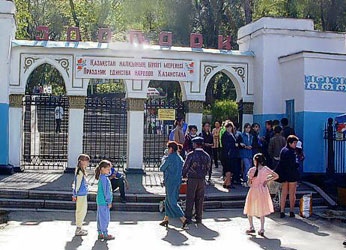 Зоологи из Липецка поздравят казахстанских коллег Зоологи из Липецка поздравят казахстанских коллег
