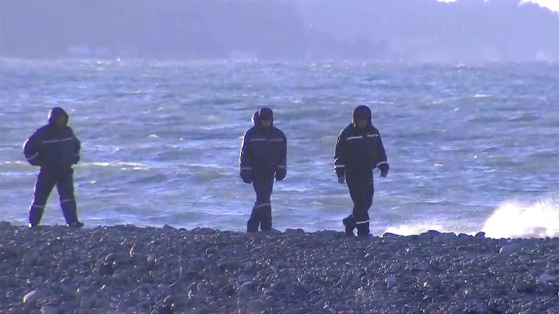 В Сочи продолжают поиски пропавших в море детей В Сочи продолжают поиски пропавших в море детей