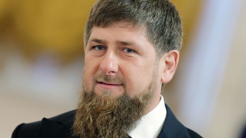 Песков не исключил зеркального ответа на санкции против Кадырова Песков не исключил зеркального ответа на санкции против Кадырова