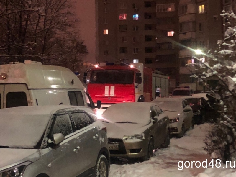 В пожаре на Петра Смородина пострадал человек В пожаре на Петра Смородина пострадал человек