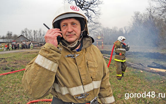 В Данковском районе горела трава на 500 кв. метрах В Данковском районе горела трава на 500 кв. метрах