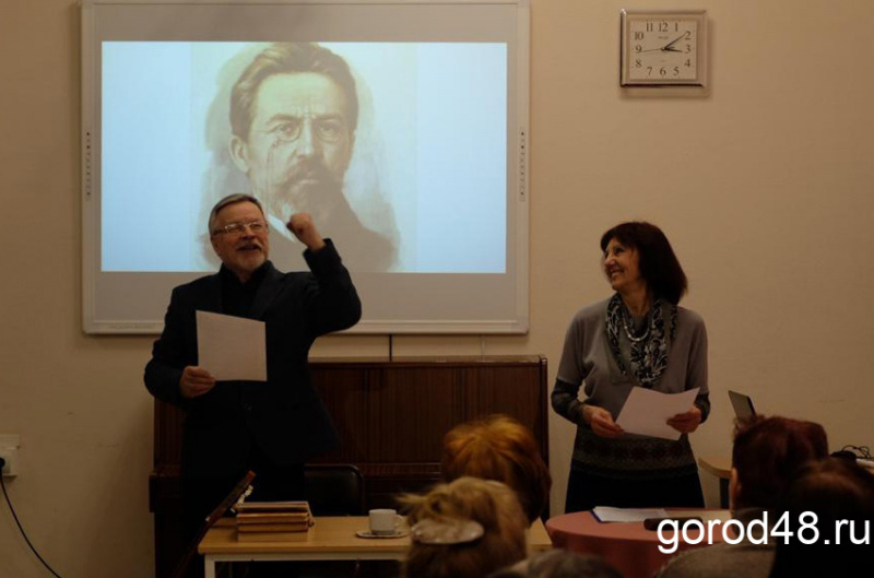 Артисты театра им. Л. Толстого пошли в библиотеку им. С. Есенина, чтобы рассказать об А. Чехове Артисты театра им. Л. Толстого пошли в библиотеку им. С. Есенина, чтобы рассказать об А. Чехове