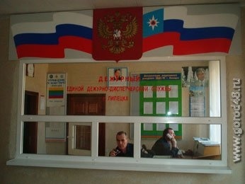 Спасатели вызволили человека из запертого гаража Спасатели вызволили человека из запертого гаража