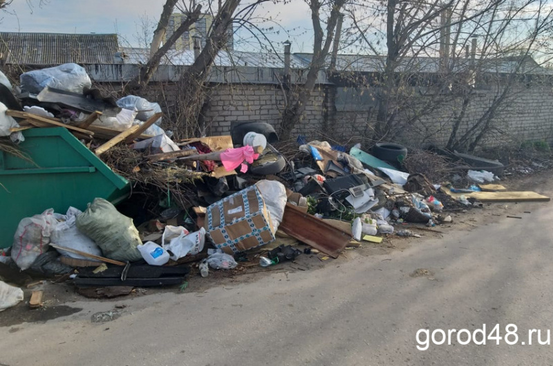 «Помогите, мы буквально зарастаем в грязи! За много лет такое впервые!» (ФОТО) «Помогите, мы буквально зарастаем в грязи! За много лет такое впервые!» (ФОТО)