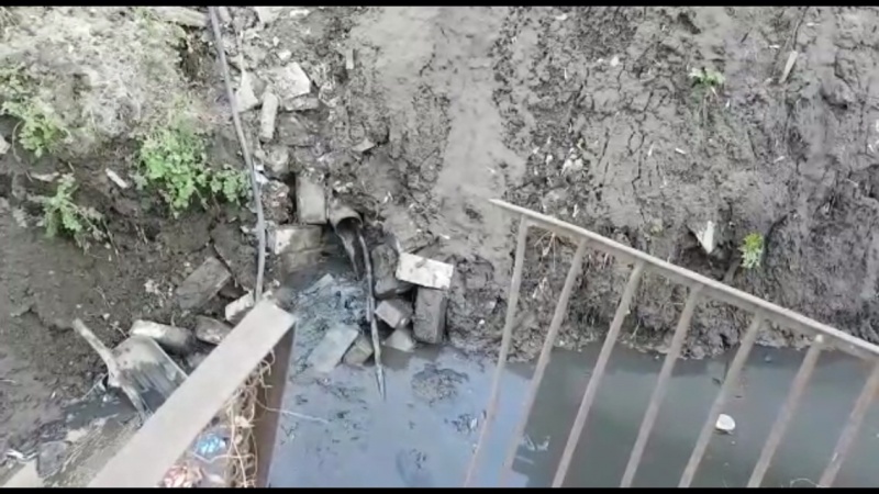 Сточные воды из автосервиса попадали в реку Сточные воды из автосервиса попадали в реку