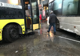 Водителю автобуса - обочечнику выписали штраф