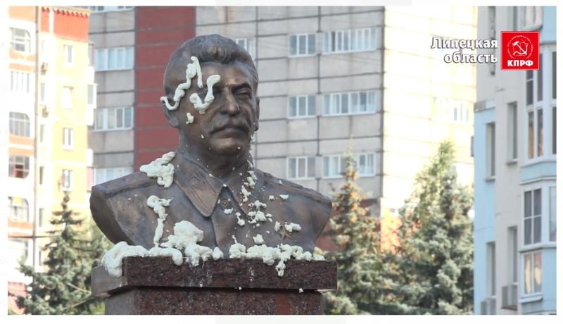 Как это было: коммунисты смонтировали видео нападения на обком КПРФ Как это было: коммунисты смонтировали видео нападения на обком КПРФ