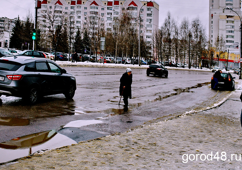 Когда потеплеет в липецке. Гололед в Липецке сегодня. Кострома гололёд фото. Крещение Липецк 2023 фото. Город 48 новости и происшествия Липецк вчера аварии.