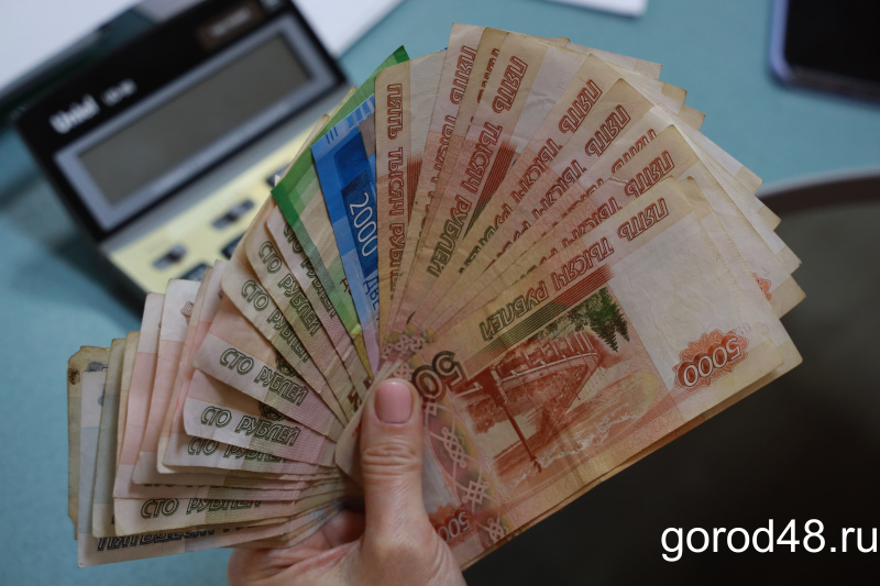 Почетные граждане Липецкой области смогут получить путёвку или 60 728 рублей