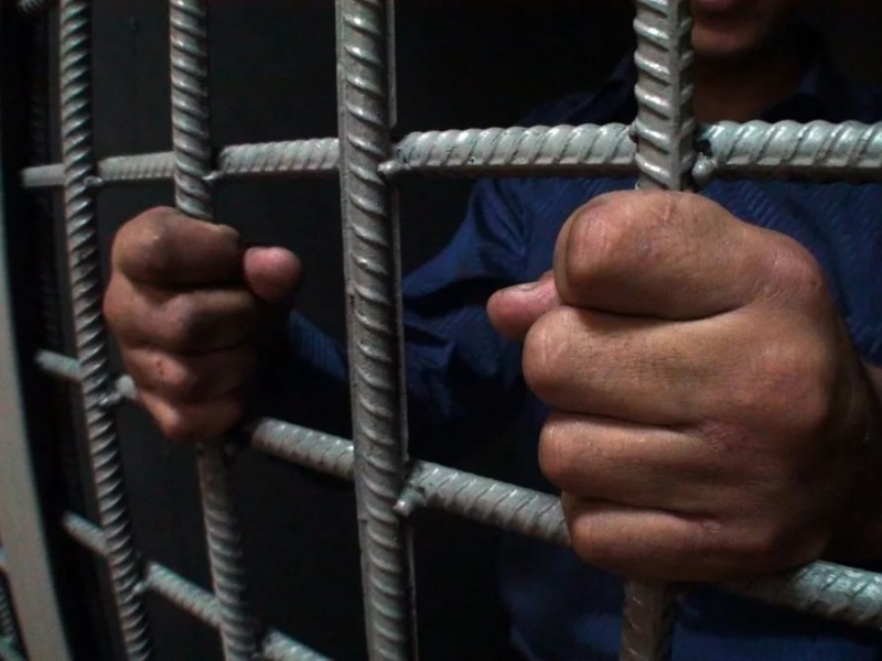 В Чаплыгинском районе будут судить мужчину, сначала выпивавшего со знакомой, а затем убившего ее В Чаплыгинском районе будут судить мужчину, сначала выпивавшего со знакомой, а затем убившего ее