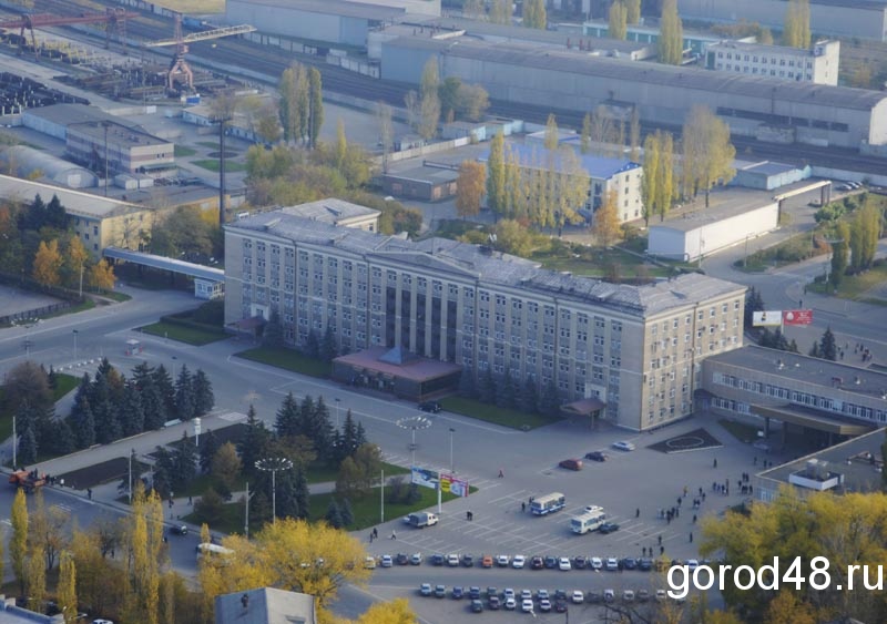 НЛМК провел уборку на 50 гектарах городской территории вокруг предприятия НЛМК провел уборку на 50 гектарах городской территории вокруг предприятия