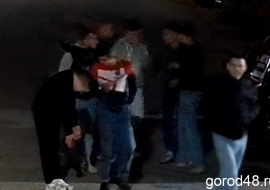 В Липецке по ночам жестоко избивают людей. Видео 18+
